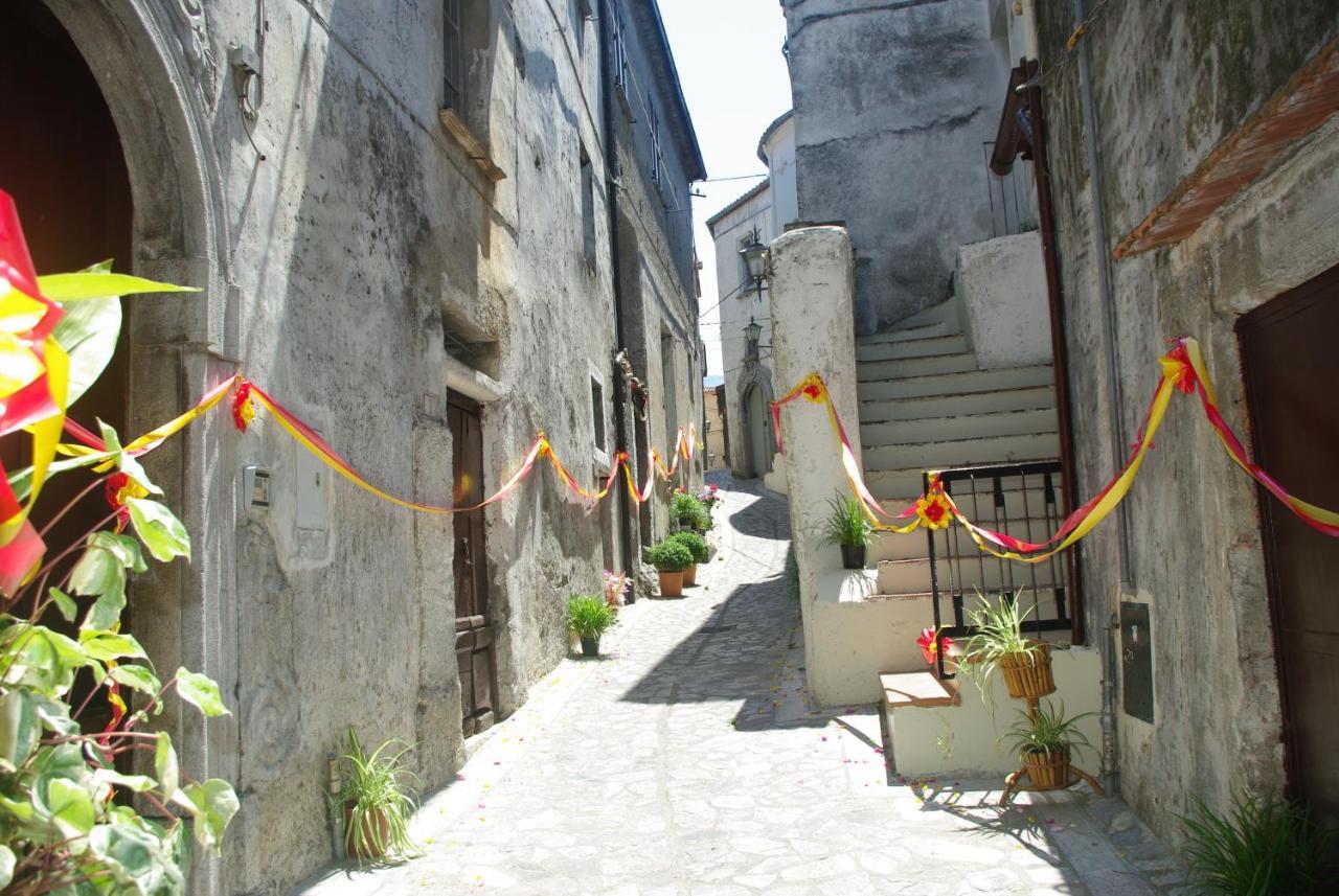 Le Due Lanterne Hotel Aieta Exterior foto