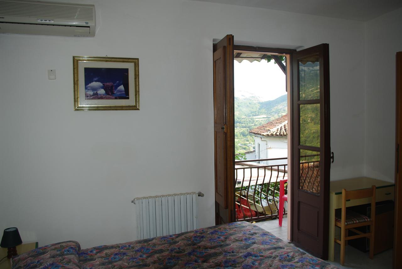 Le Due Lanterne Hotel Aieta Exterior foto