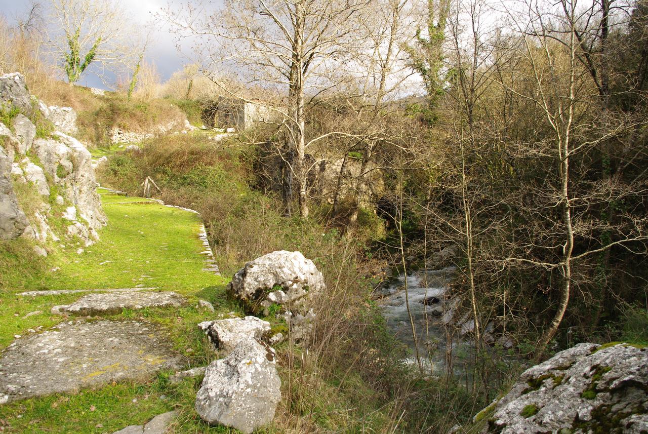 Le Due Lanterne Hotel Aieta Exterior foto